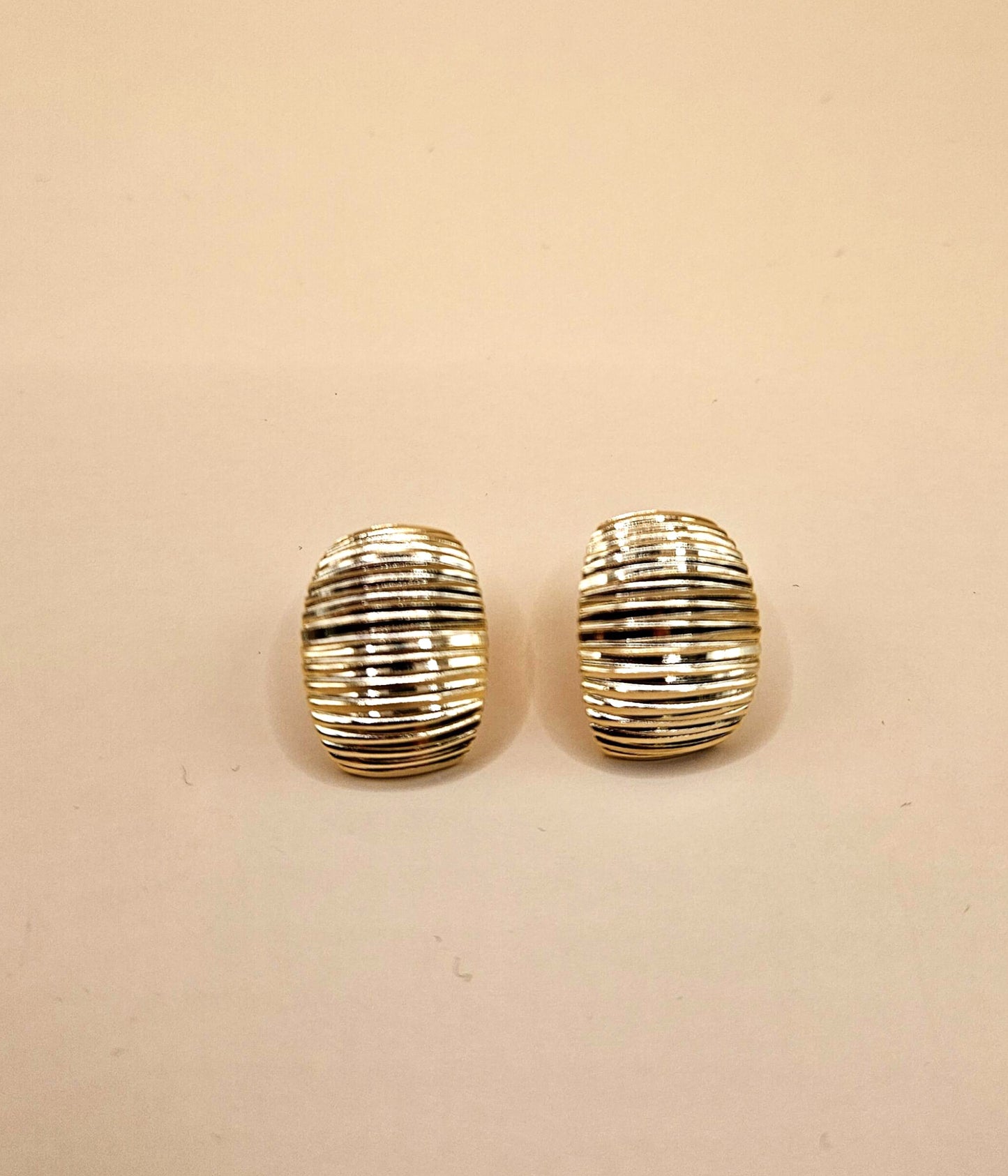 Luna Ribbed Hoops – Textured Gold Dome Earrings | LUDUVICE