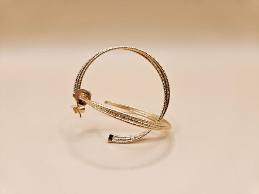 Lira Textured Hoops – Elegant Gold Hoop Earrings | LUDUVICE